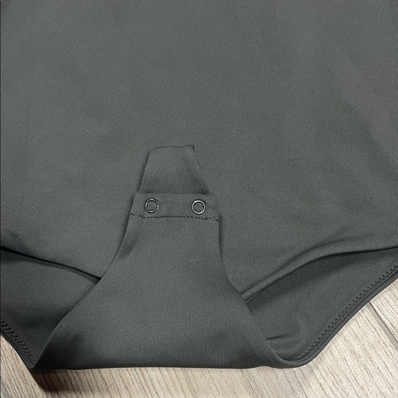 Aritzia Slate Gray Women's Bodysuit - Picture 5 of 5